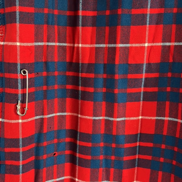 Beautiful Vintage Kilt, Tartan, size 12, 41” long - Picture 5 of 11